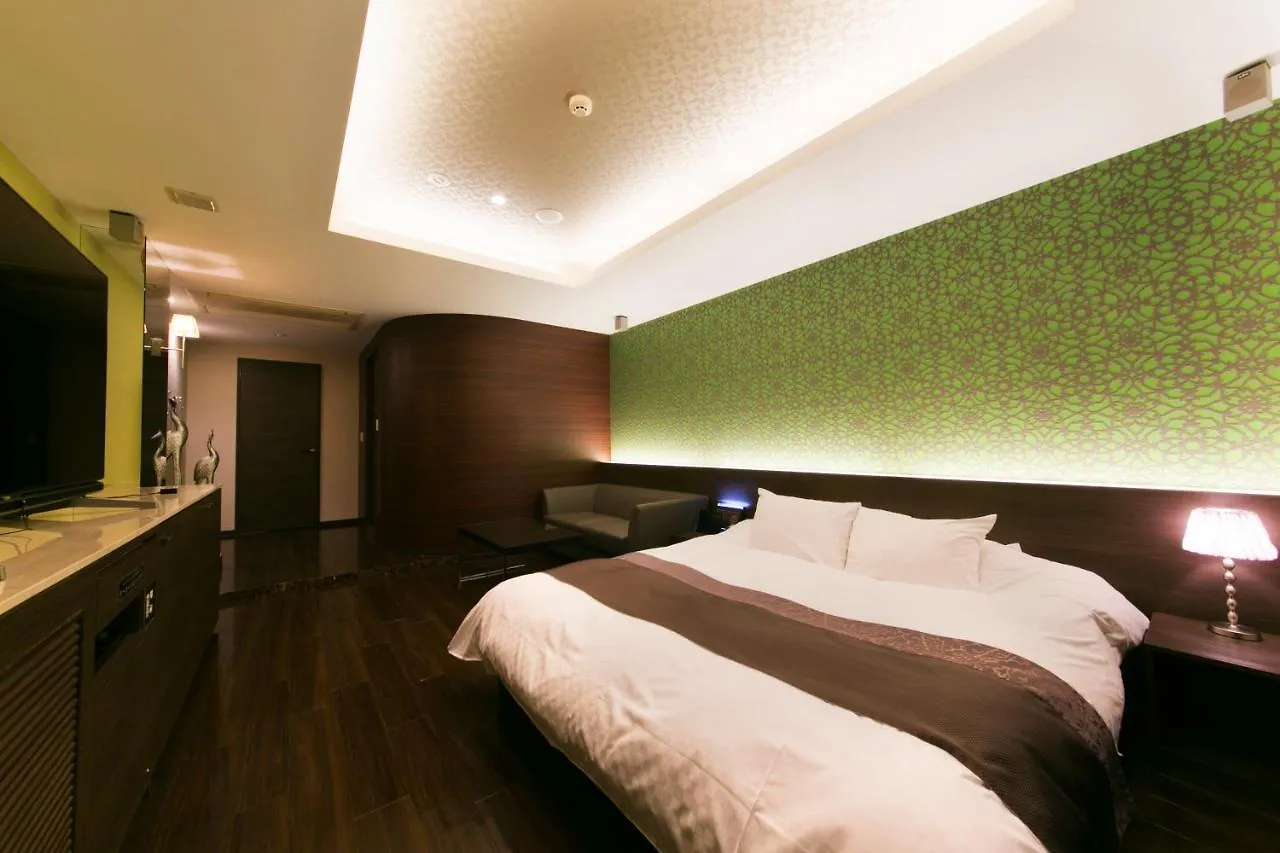 Hotel Lotus Toyonaka (Adults Only) 4*,  Japan
