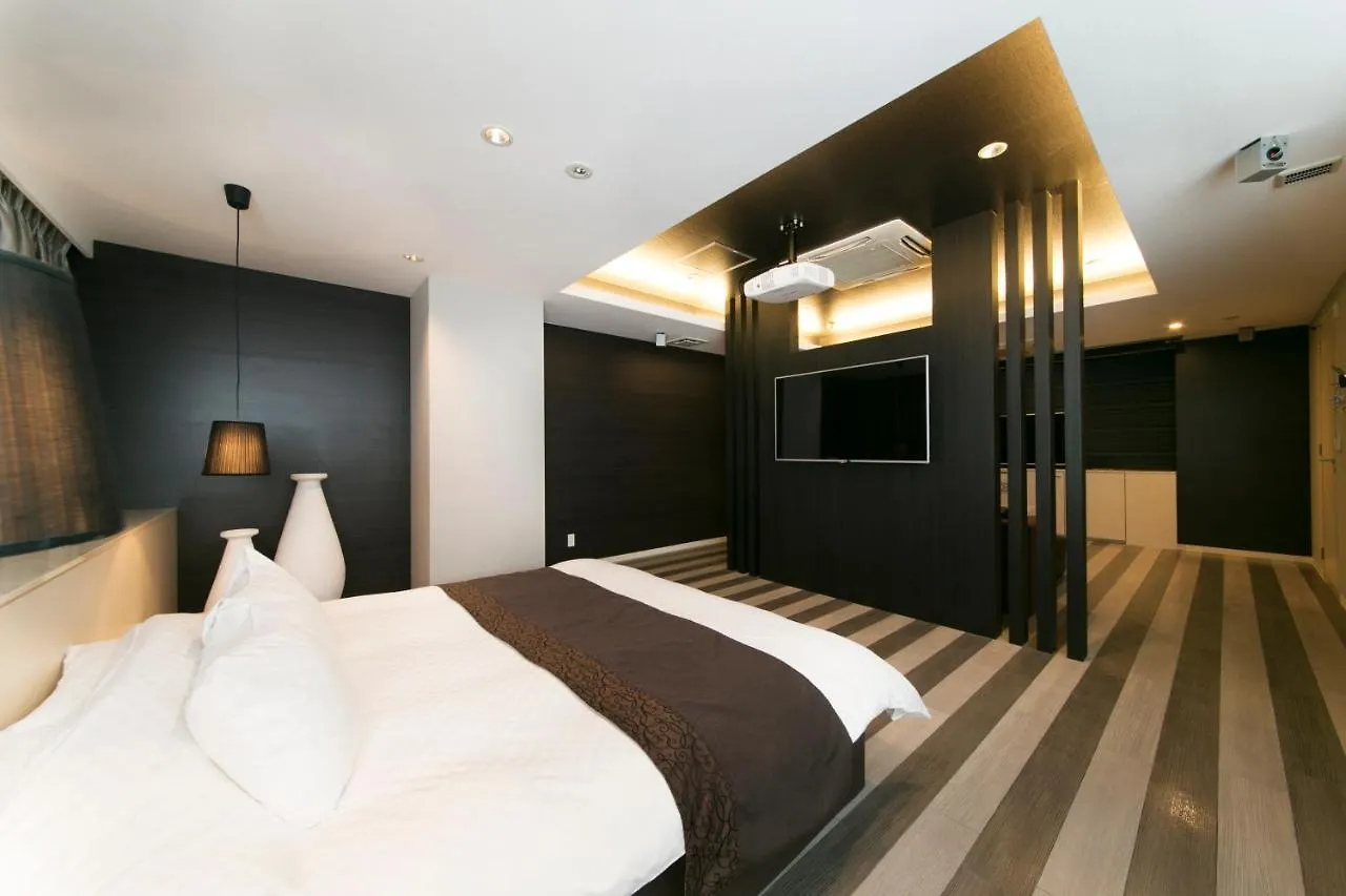 Hotel Lotus Toyonaka (Adults Only)